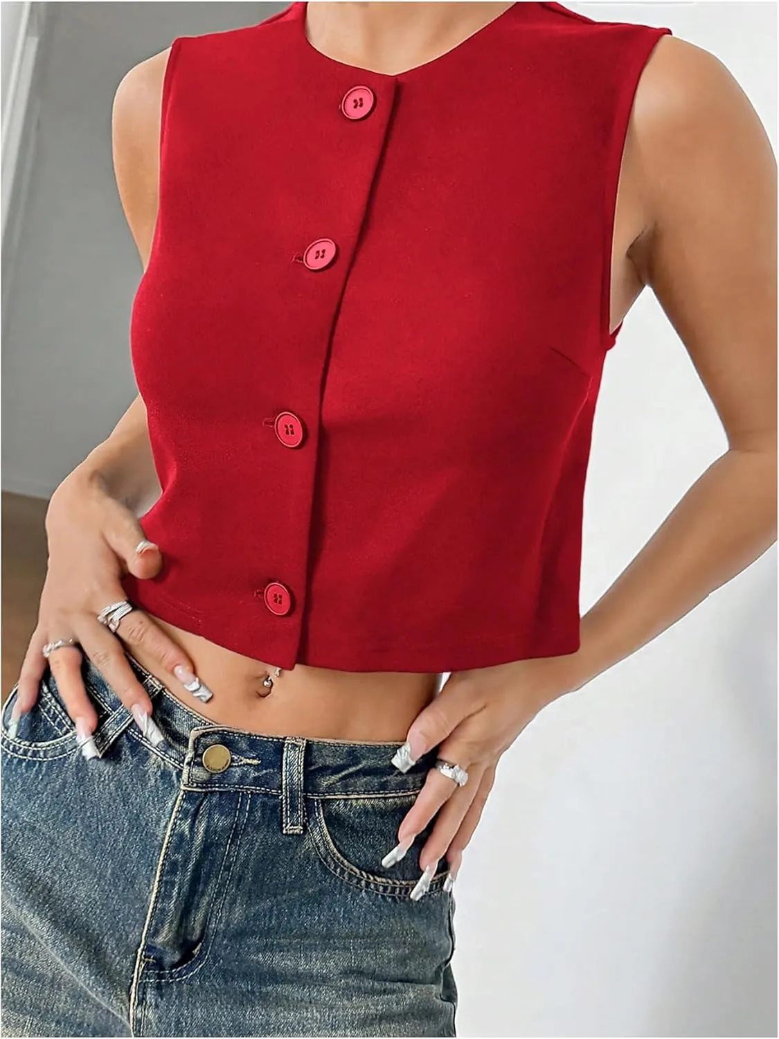 Milumia Women's Crew Neck Sleeveless Cropped Blazer Vest Button Down Suit Vest Top